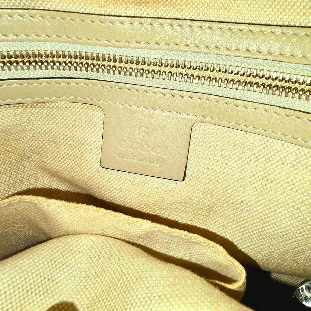Gucci Handbag - Picture 6 of 15
